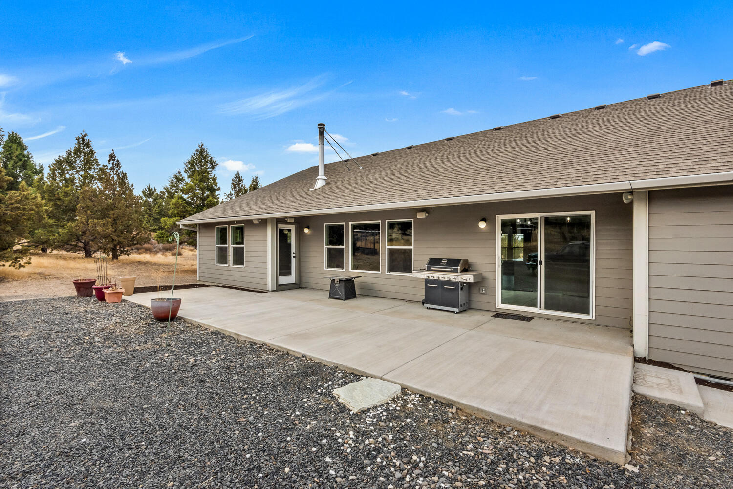 21305 Southwest Gift Road Bend, OR 97703 - Photo 35 of 46 Back Patio