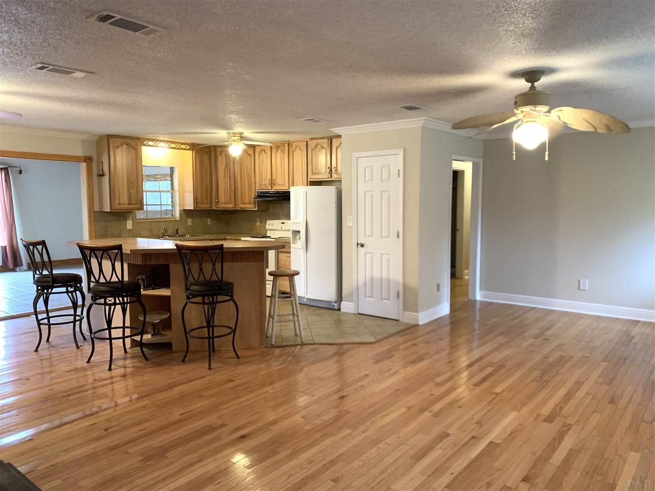9950 Rebel Road Pensacola, FL 32526 - Photo 11 of 49 Gallery Image 11