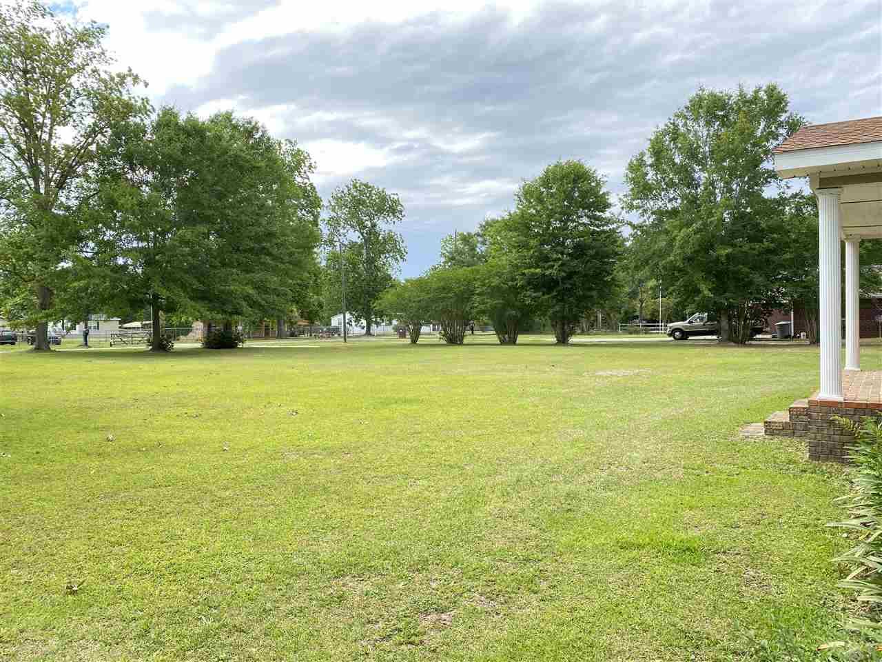 9950 Rebel Road Pensacola, FL 32526 - Photo 3 of 49 Gallery Image 3