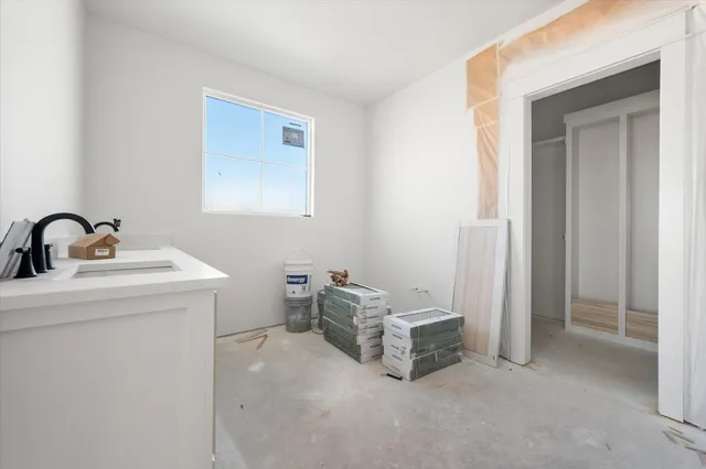 $593,500 | 307 Boxwood Avenue, New Home, TX 79381