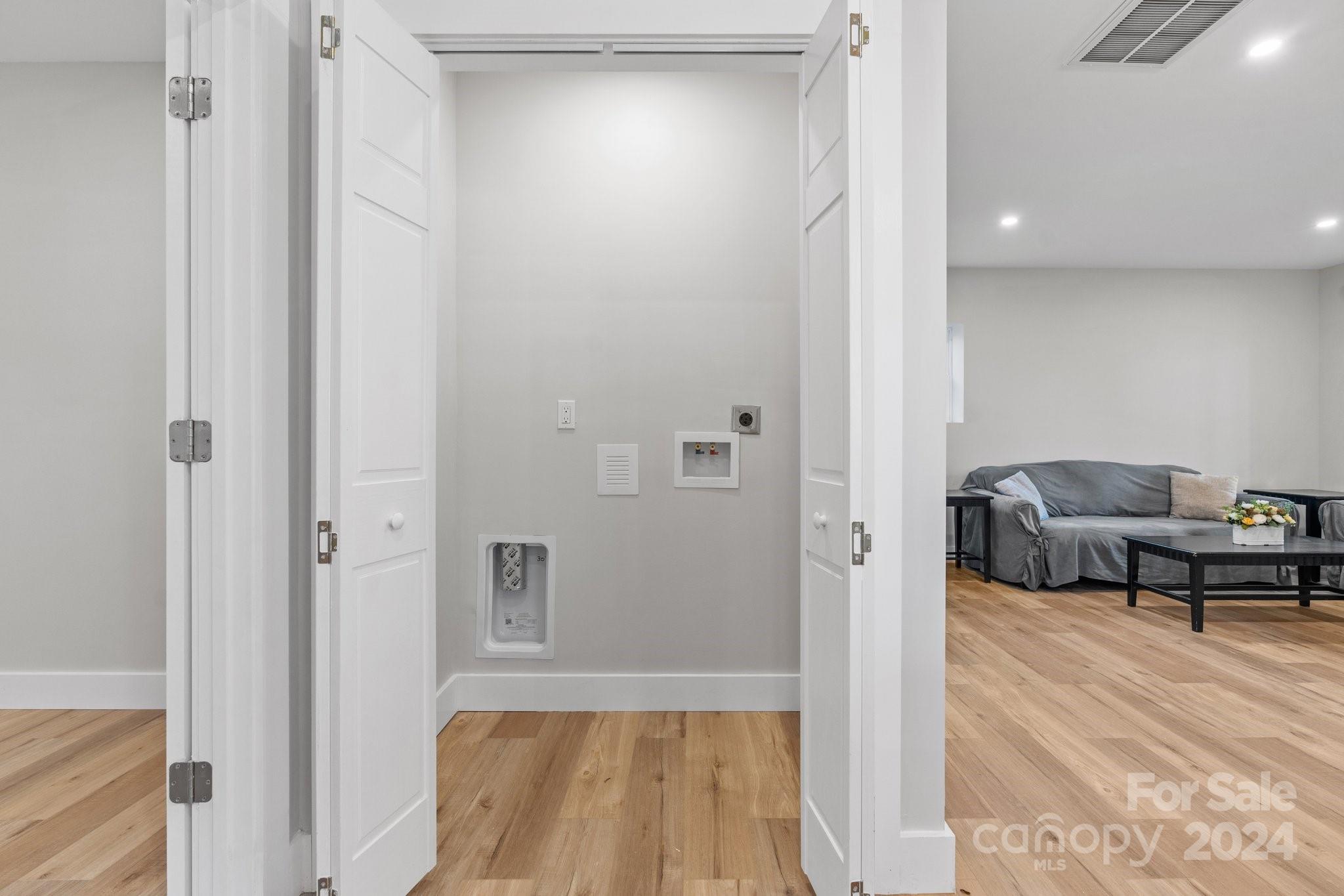32 Access Road Black Mountain, NC 28711 - Photo 30 of 34 a living room with furniture and a rug