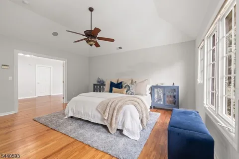 $1,950,000 | 33 Fox Run, North Caldwell, NJ 07006