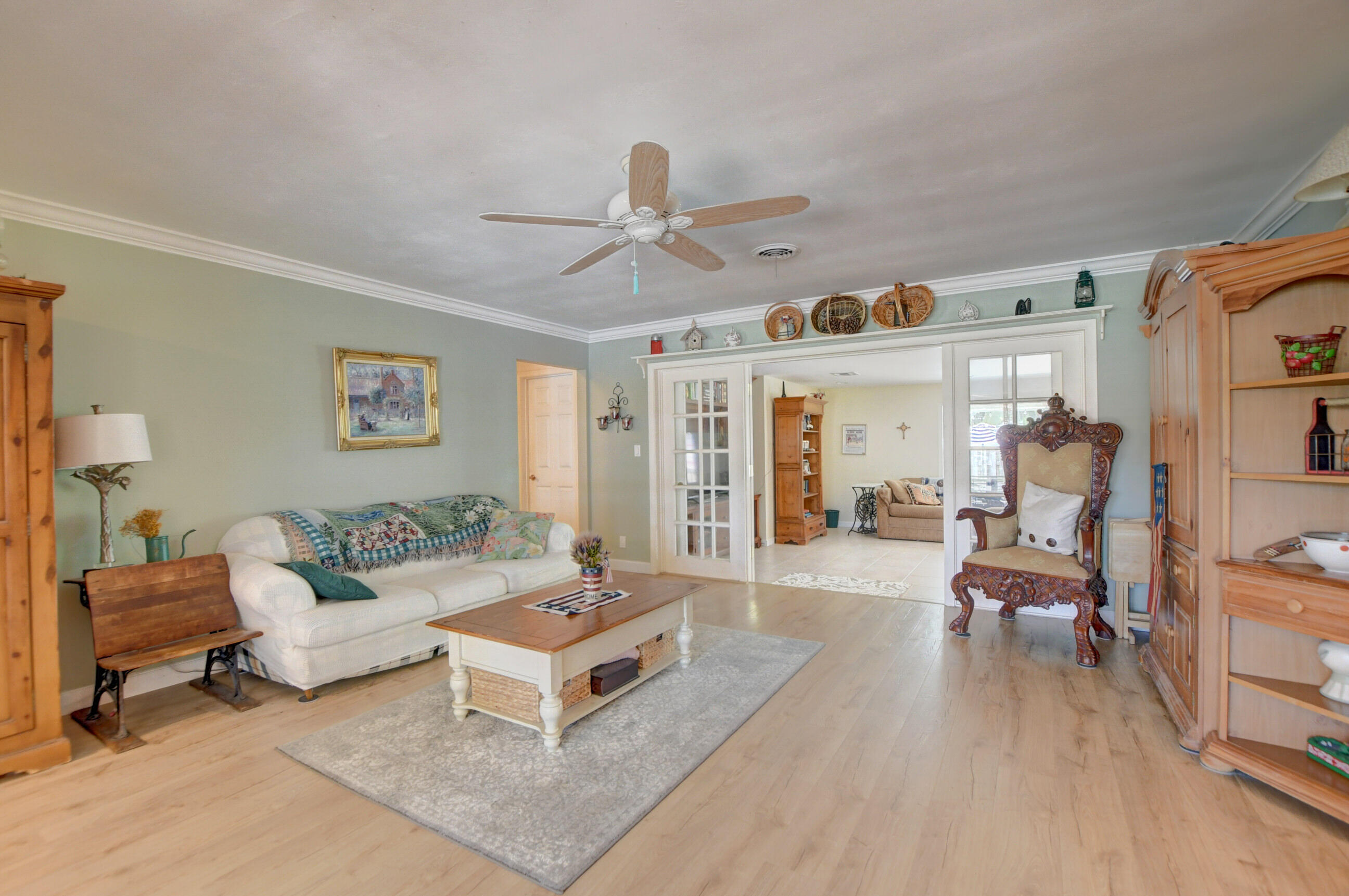 353 Southwest 7th Terrace Boca Raton, FL 33486 - Photo 5 of 22 08_ebf_0501_2_3_4_5