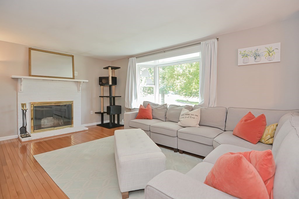 140 Chapin Road Hudson, MA 01749 - Photo 8 of 39 Gallery Image 8
