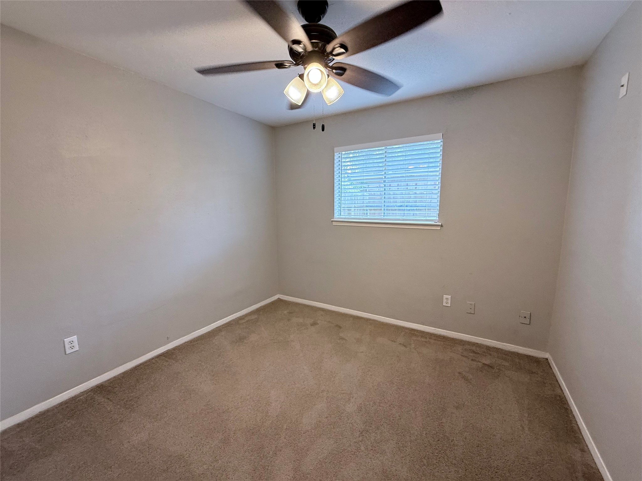 29619 Atherstone Street Spring, TX 77386 - Photo 23 of 28 Secondary Bedroom