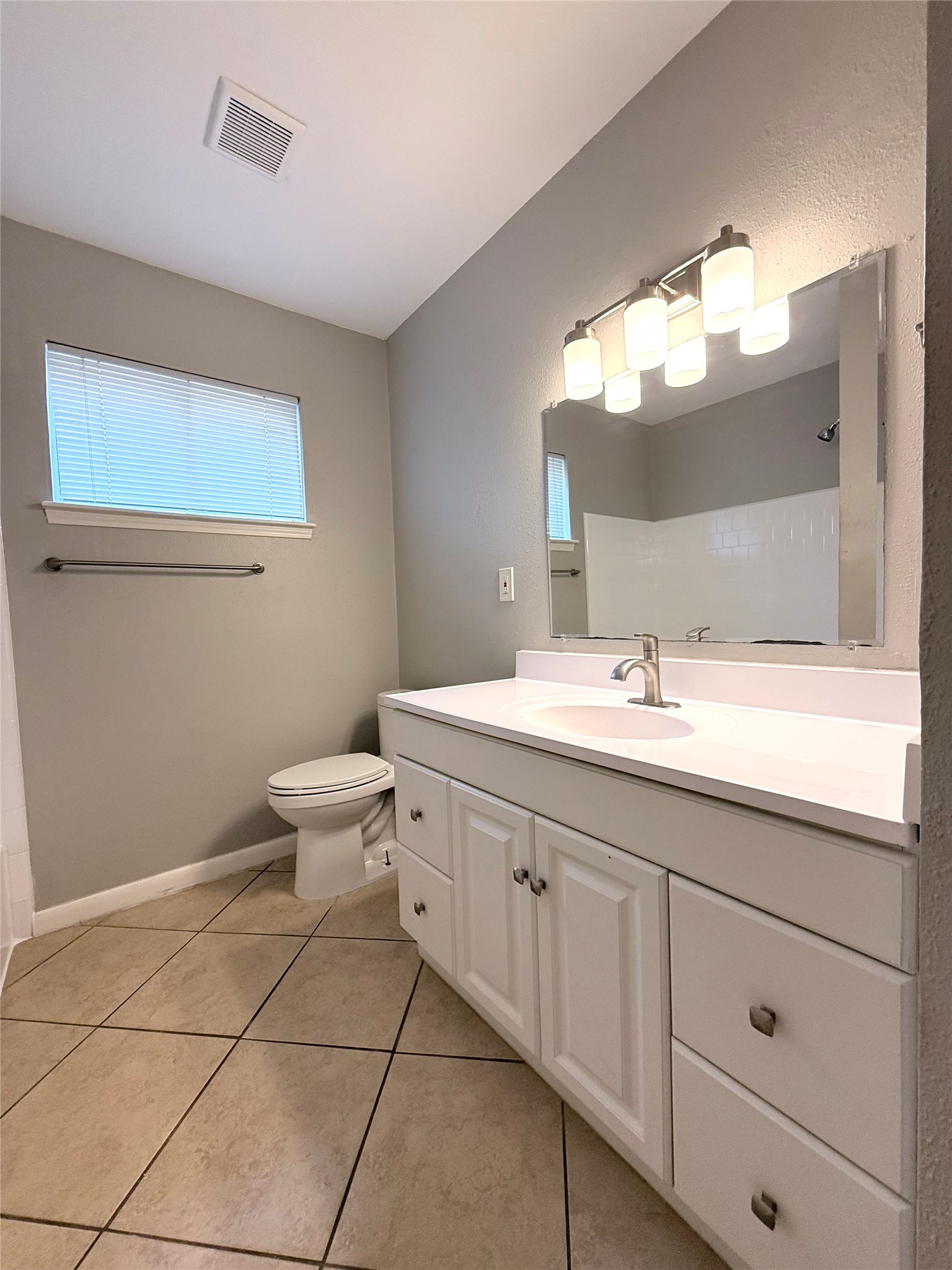 29619 Atherstone Street Spring, TX 77386 - Photo 24 of 28 Second Bath