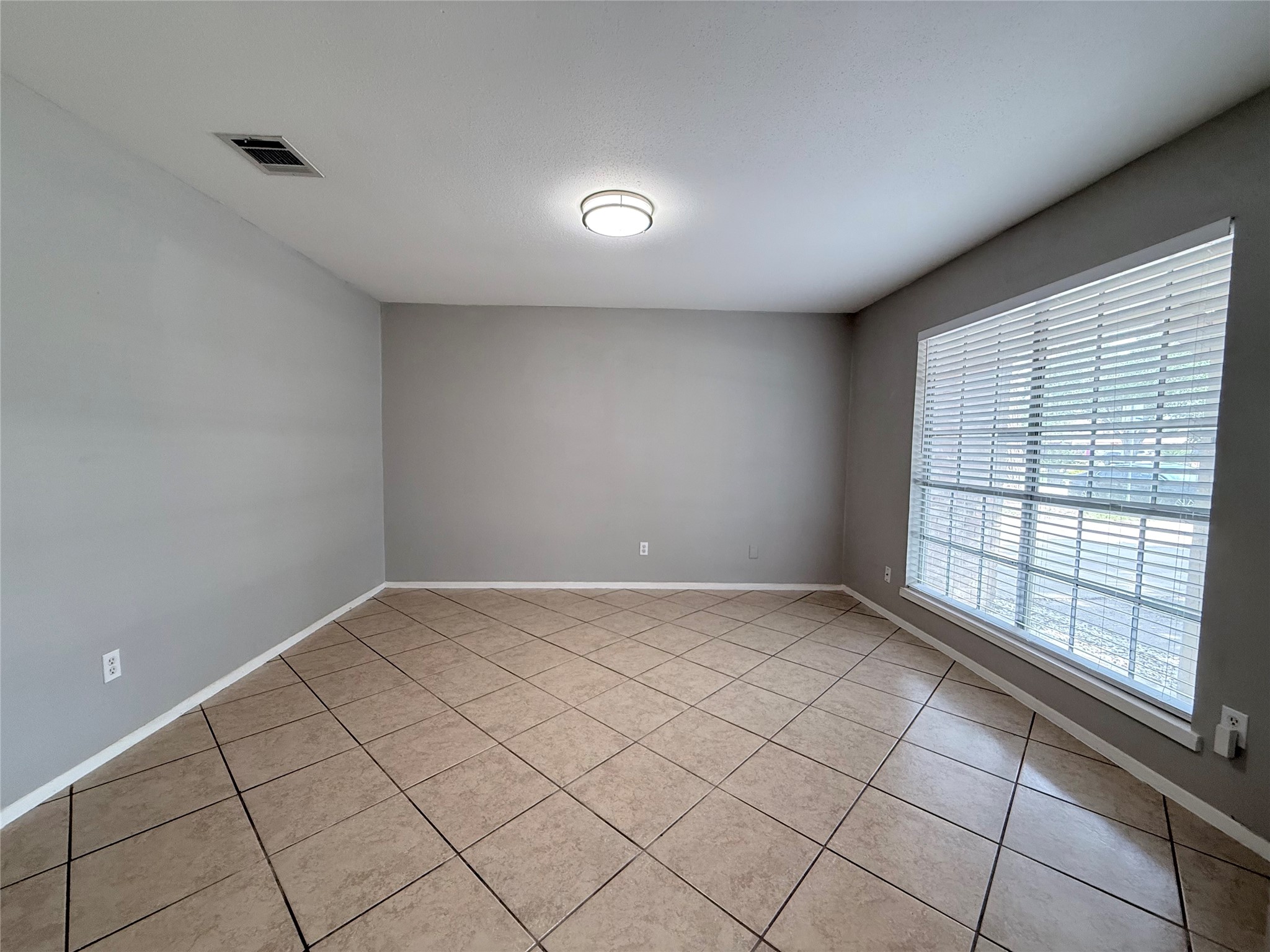 29619 Atherstone Street Spring, TX 77386 - Photo 4 of 28 Front Living/Flex Space