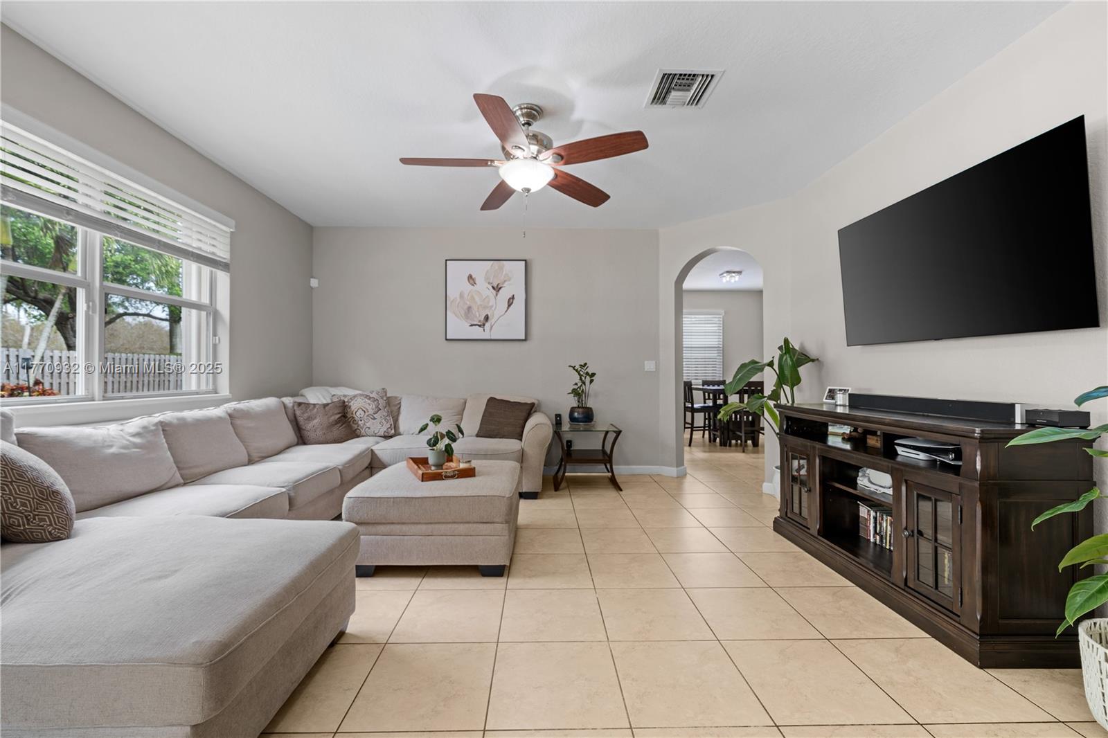 252 Northeast 33rd Terrace Homestead, FL 33033 - Photo 15 of 75