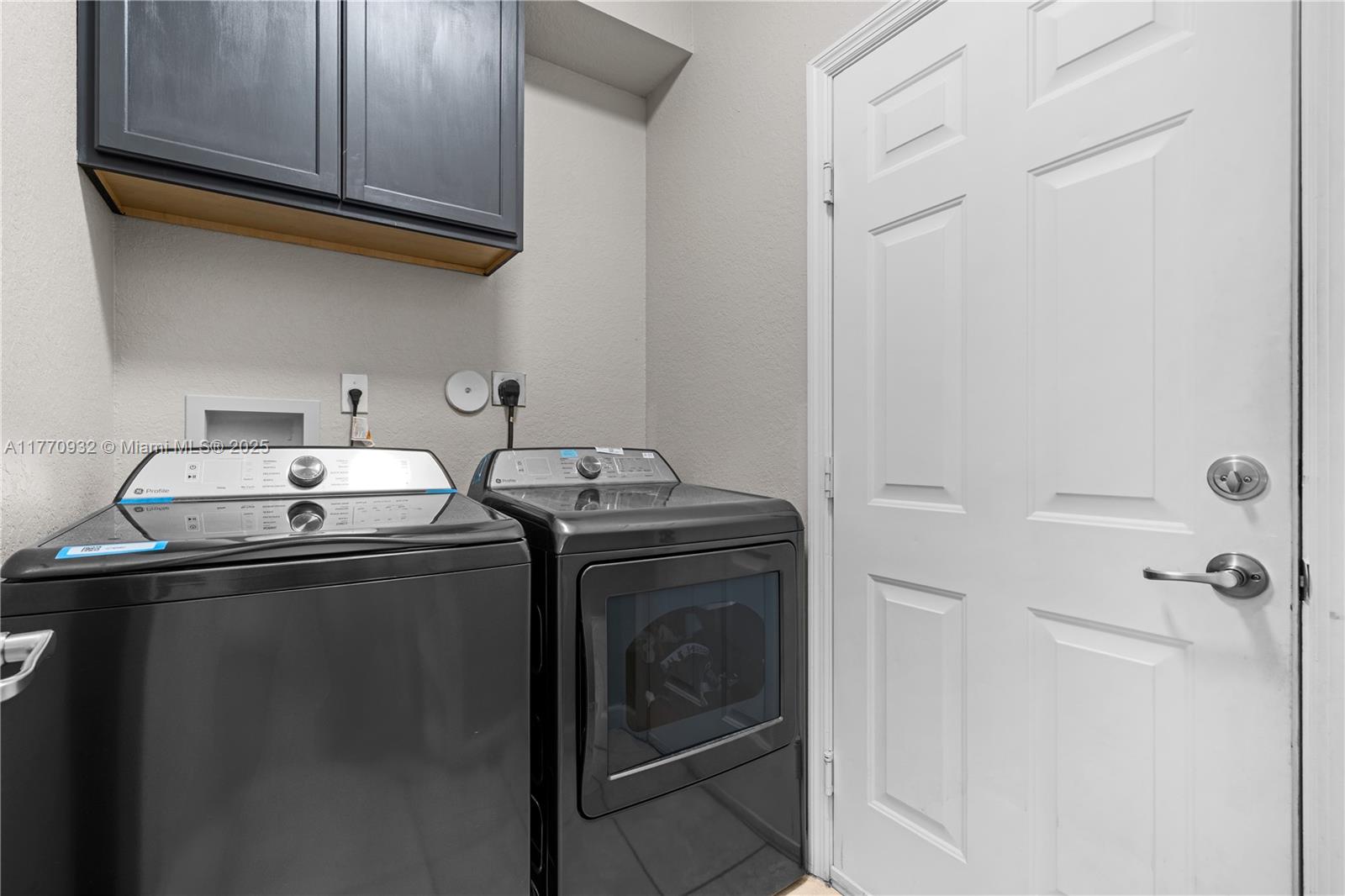 252 Northeast 33rd Terrace Homestead, FL 33033 - Photo 23 of 75