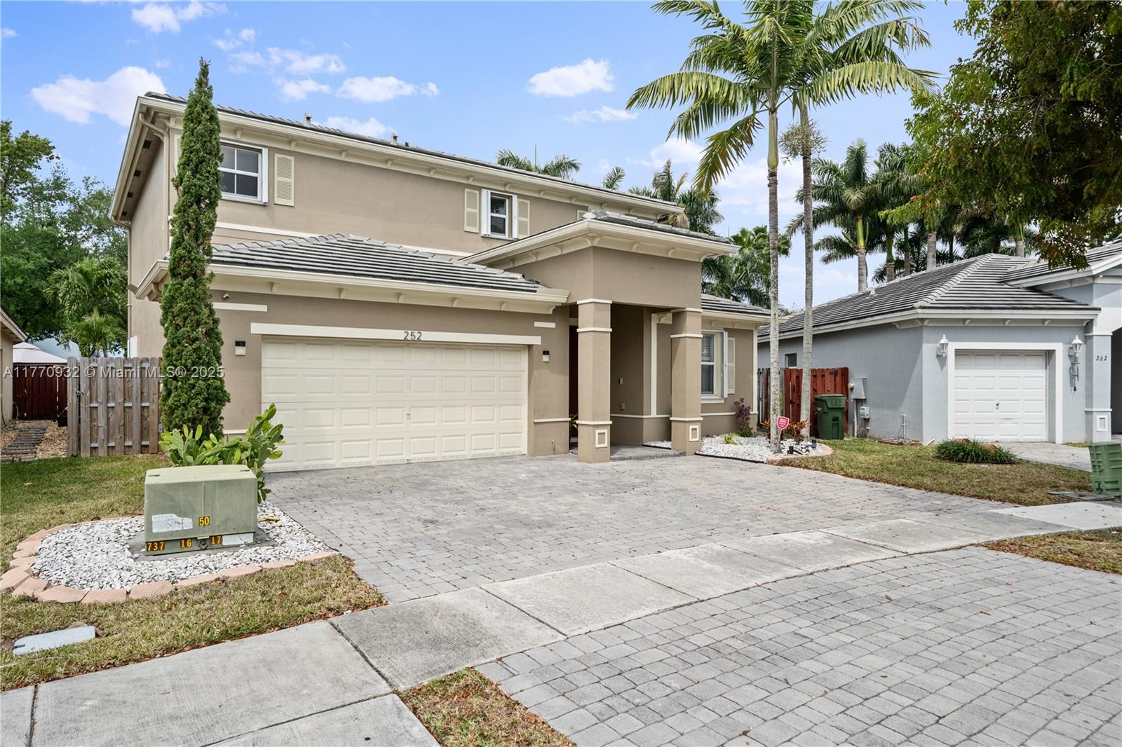 252 Northeast 33rd Terrace Homestead, FL 33033 - Photo 3 of 75