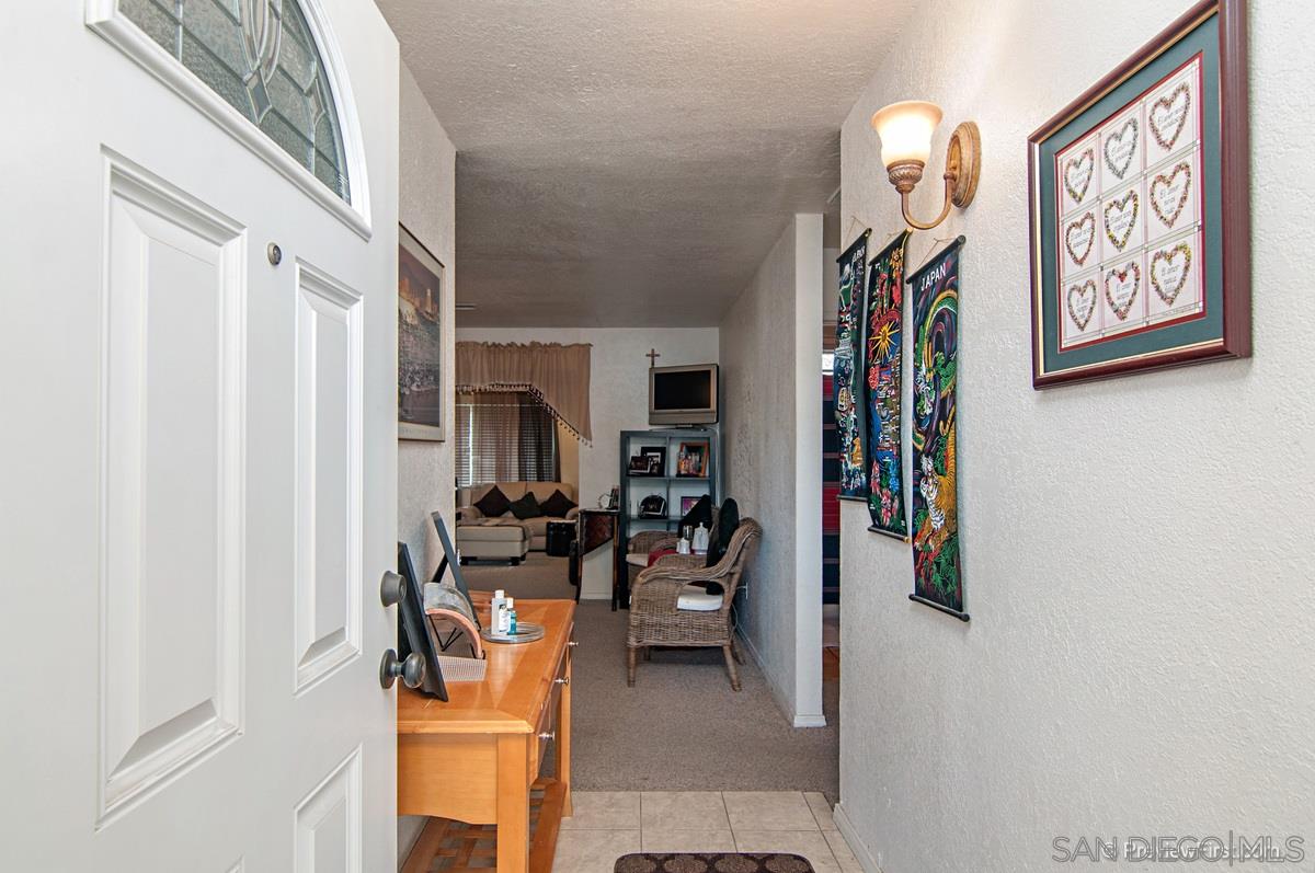 9737 Abbeyfield Road Santee, CA 92071 - Photo 3 of 25 Gallery Image 3