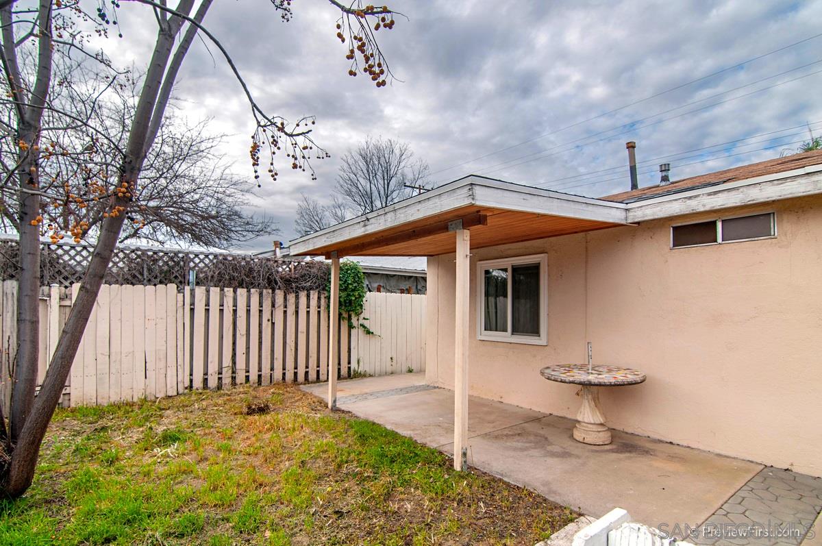 9737 Abbeyfield Road Santee, CA 92071 - Photo 23 of 25 Gallery Image 23