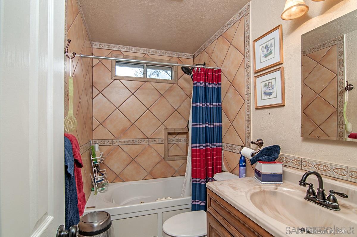 9737 Abbeyfield Road Santee, CA 92071 - Photo 24 of 25 Gallery Image 24