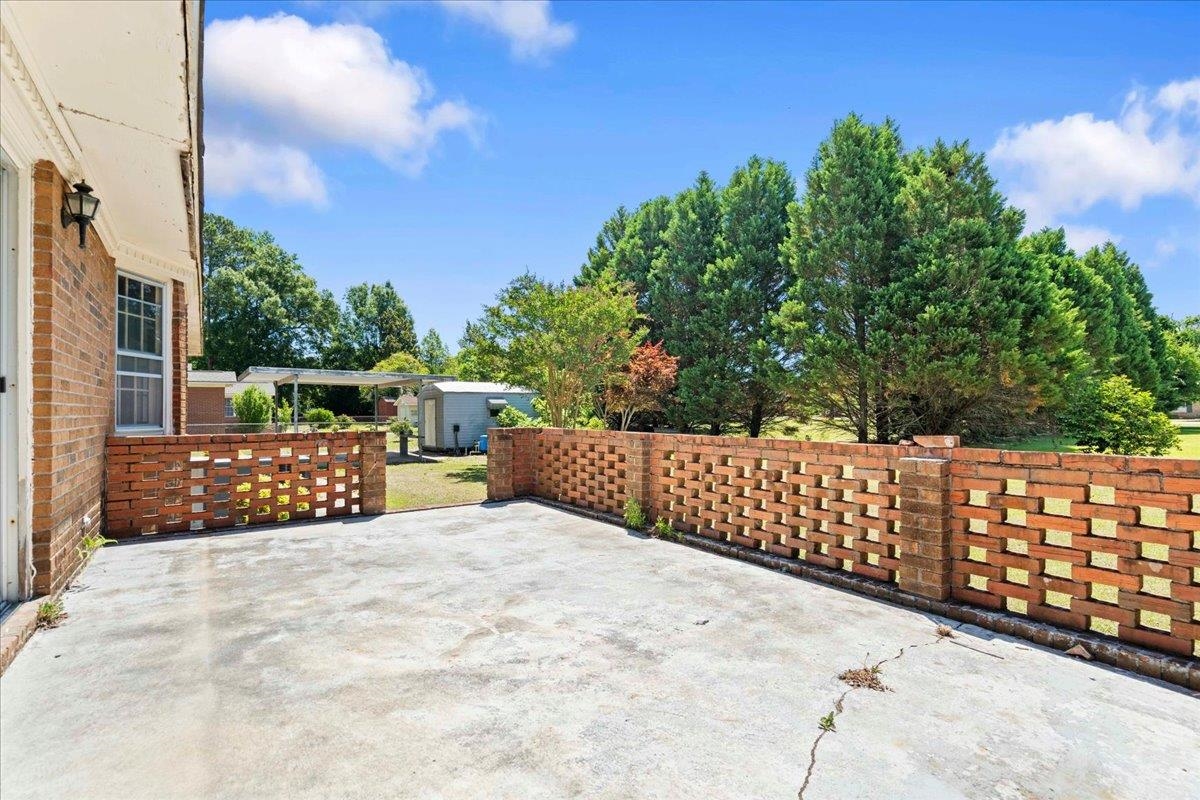 308 Cleveland Street Mullins, SC 29574 - Photo 12 of 51
