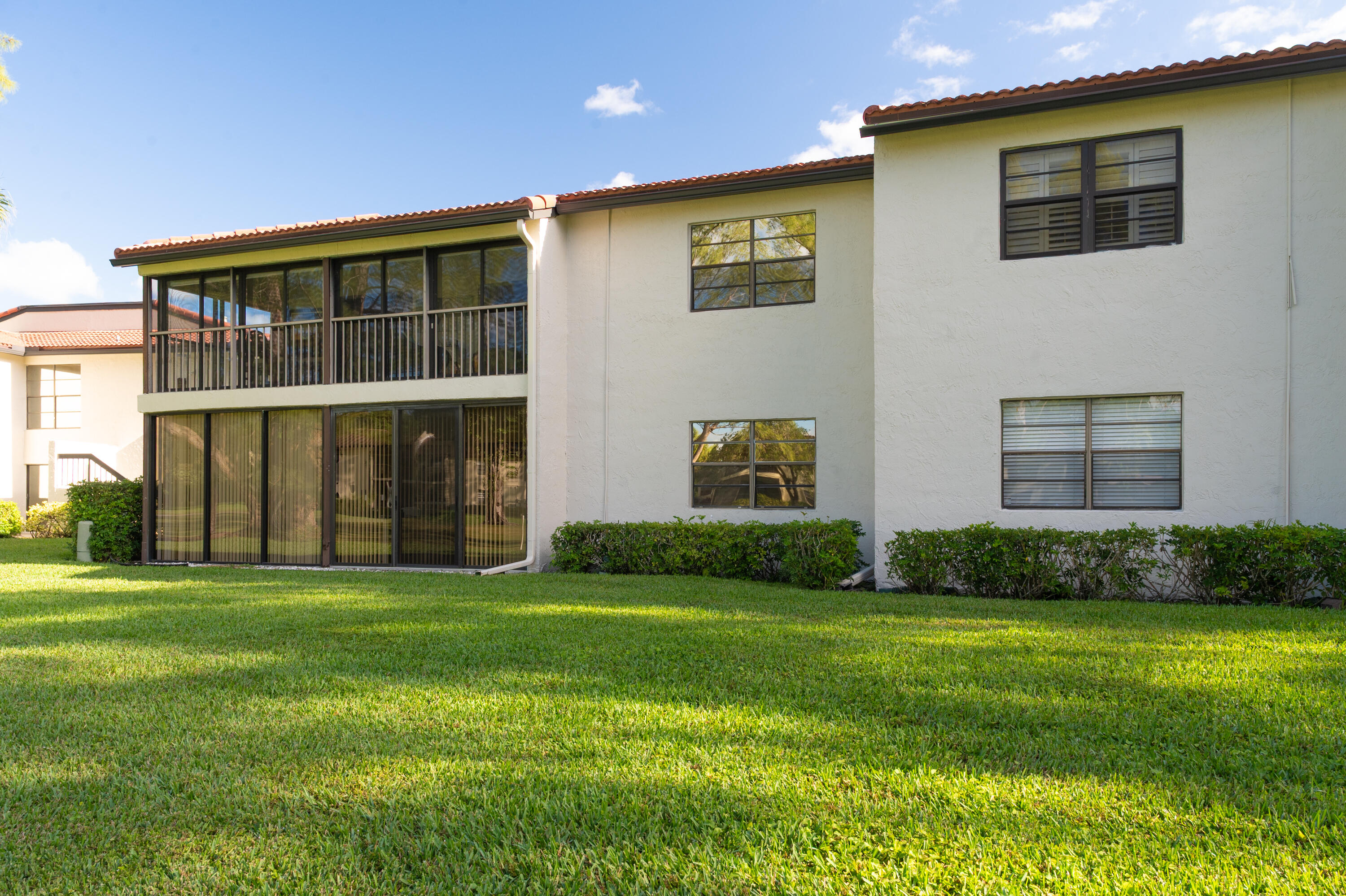21703 Tall Palm Circle, Unit 5D Boca Raton, FL 33433 - Photo 30 of 36 Upper Corner