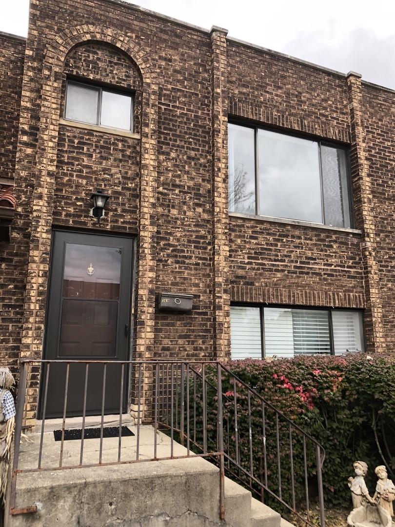 369 East Rimini Court, Unit 369 Palatine, IL 60067 - Photo 1 of 16