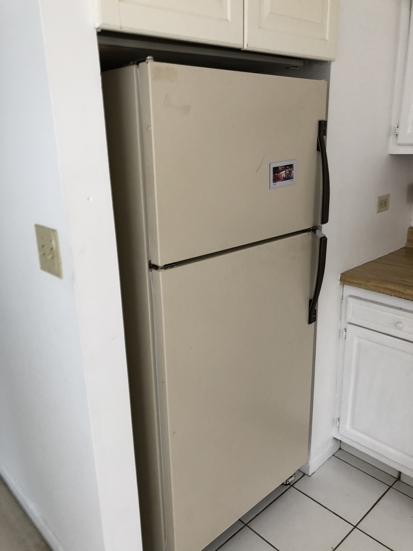 369 East Rimini Court, Unit 369 Palatine, IL 60067 - Photo 13 of 16