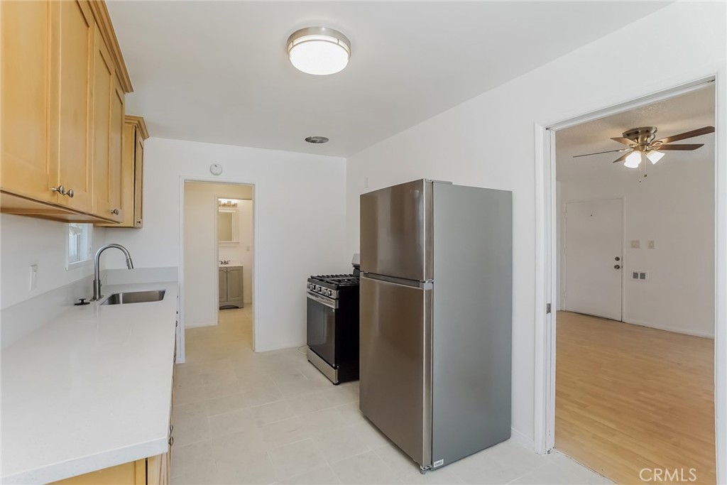 2513 East Tyler Street Carson, CA 90810 - Photo 8 of 15