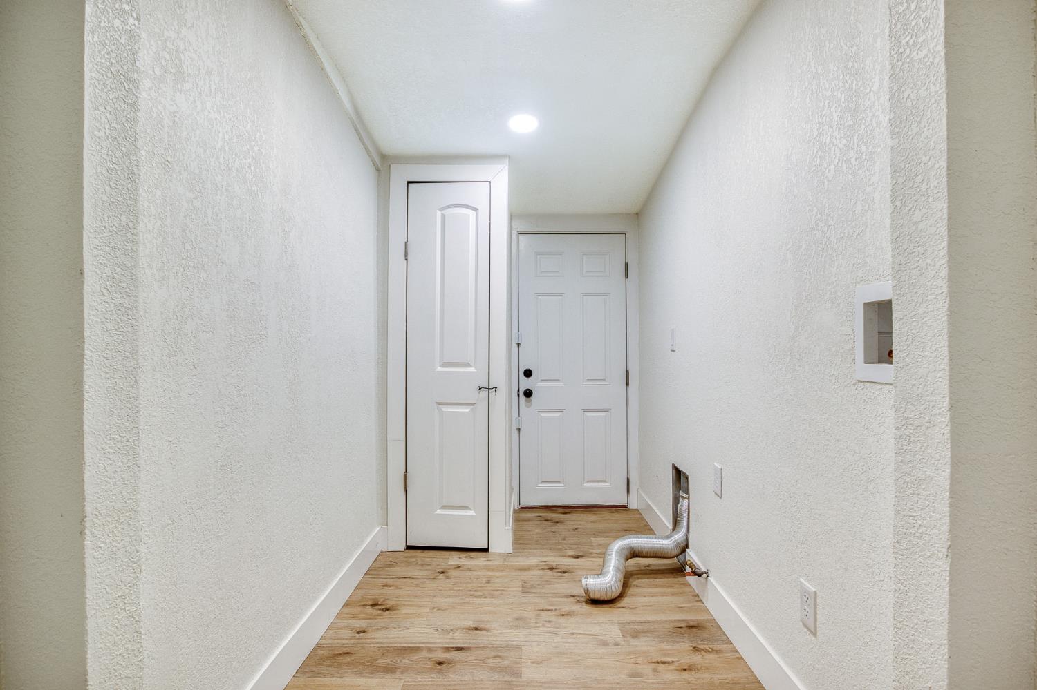 2323 Del Rio Drive Stockton, CA 95204 - Photo 11 of 20