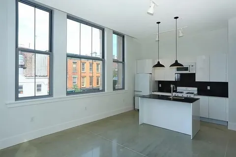 $4,800 | 8 Erie Street, Unit 203, Jersey City, NJ 07302
