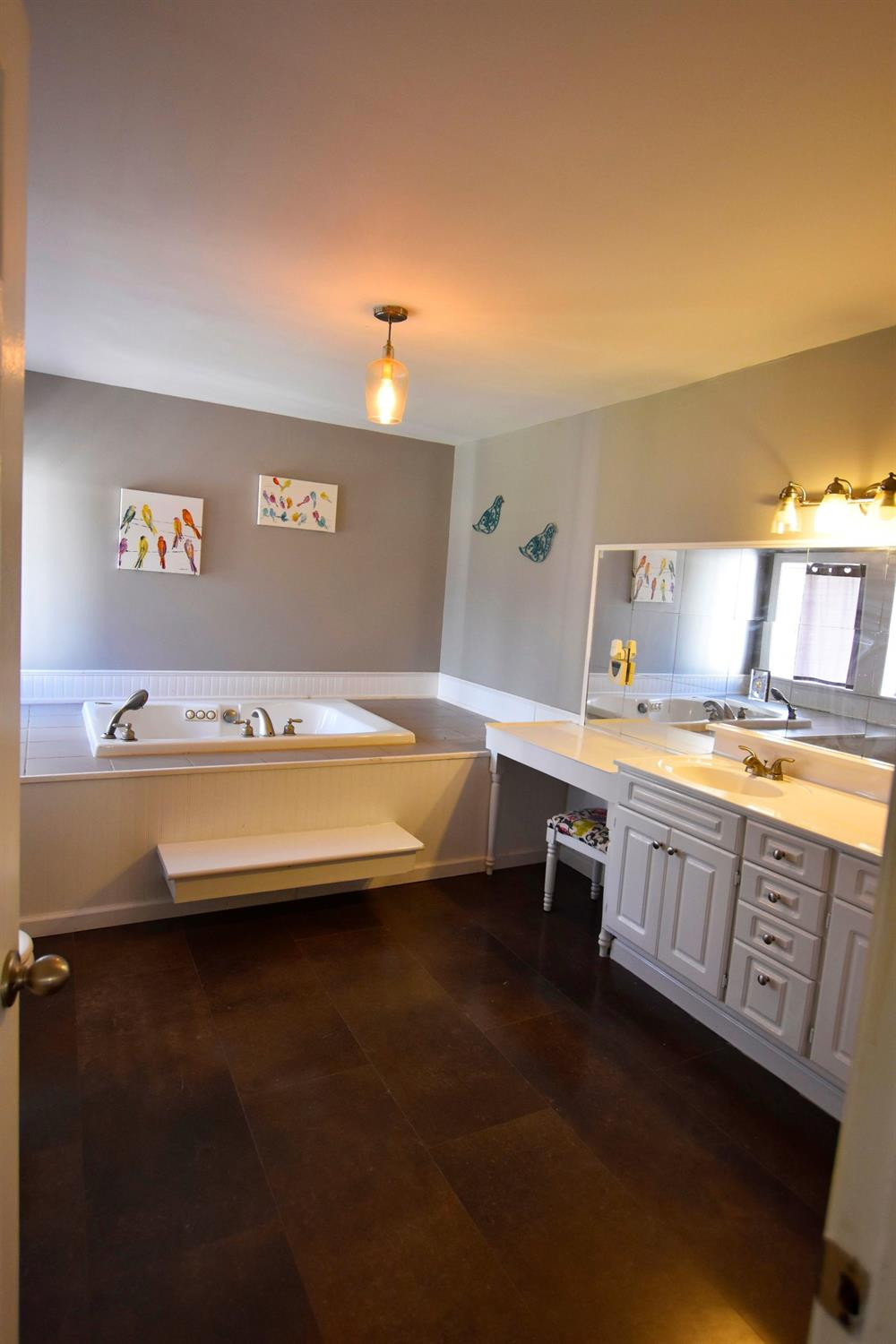 58 Parvin Road Irvine, KY 40336 - Photo 24 of 72 Owner's huge bathroom! Style and charm!