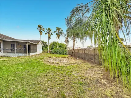 $275,000 | 701 Southwest Amber Terrace, Port St. Lucie, FL 34953