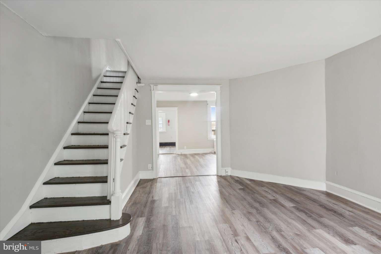 283 Copley Road Upper Darby, PA 19082 - Photo 4 of 15