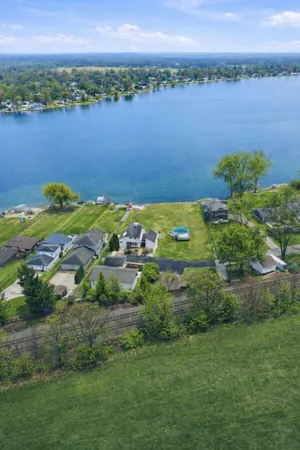 $1,290,000 | 7738 North Indian Lake Drive, Scotts, MI 49088
