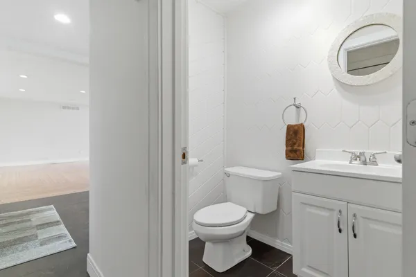 $1,290,000 | 7738 North Indian Lake Drive, Scotts, MI 49088