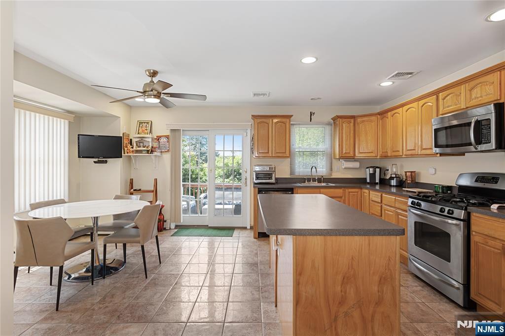 45 Prospect Street Garfield, NJ 07026 - Photo 7 of 25