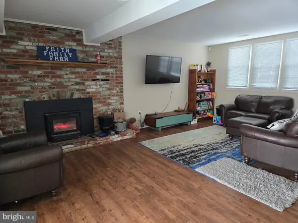 $3,200 | 5407 Fantail Drive, Sykesville, MD 21784