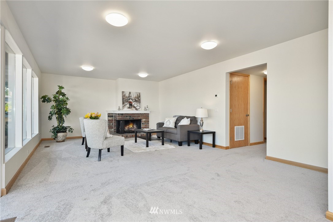655 Main Street, Unit 204 Edmonds, WA 98020 - Photo 7 of 21