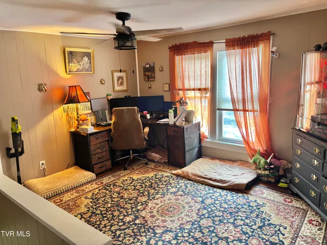 $239,900 | 2504 Elizabethton Highway, Johnson City, TN 37601