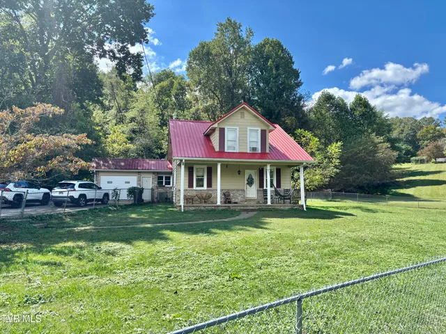$239,900 | 2504 Elizabethton Highway, Johnson City, TN 37601