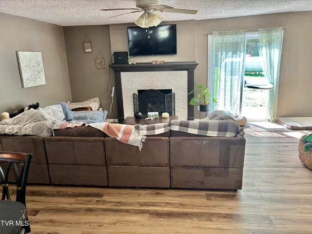 $239,900 | 2504 Elizabethton Highway, Johnson City, TN 37601