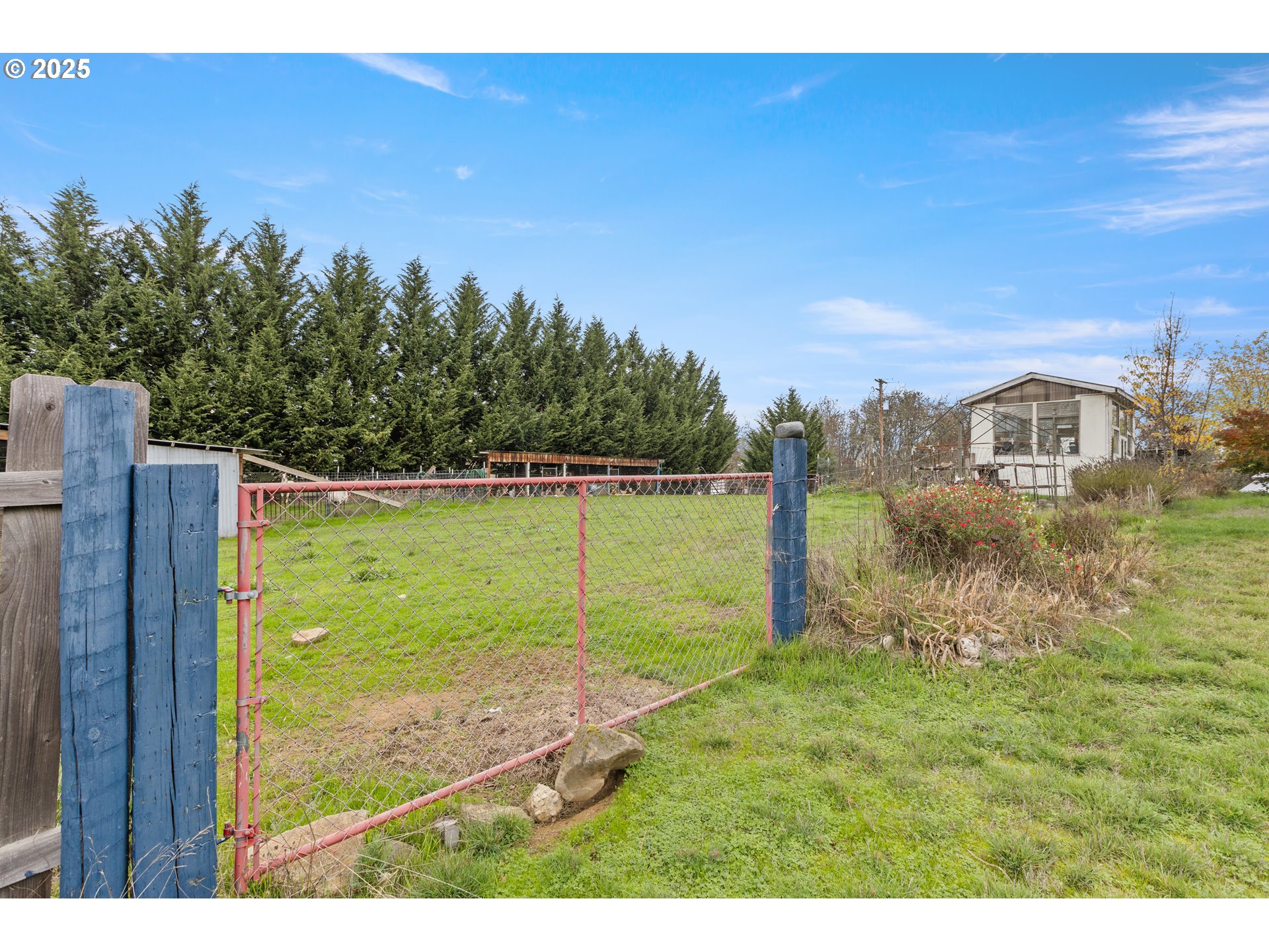1907 Southwest Duke Road Sutherlin, OR 97479 - Photo 29 of 31