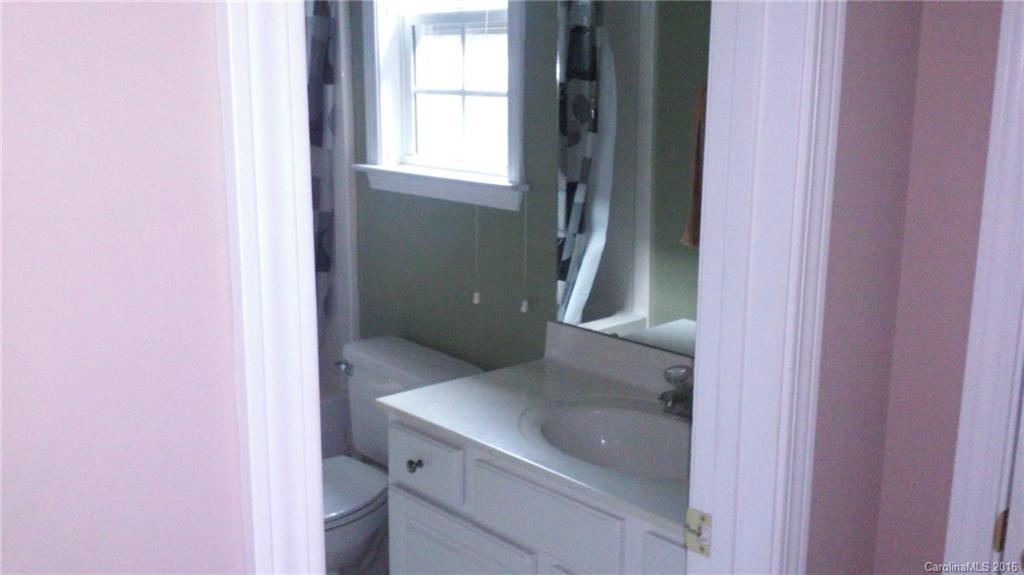 3313 Allenwood Road Charlotte, NC 28270 - Photo 10 of 11 Gallery Image 10