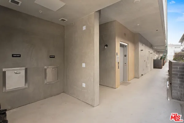 $4,000 | 1223 North Hayworth Avenue, Unit 5, West Hollywood, CA 90046