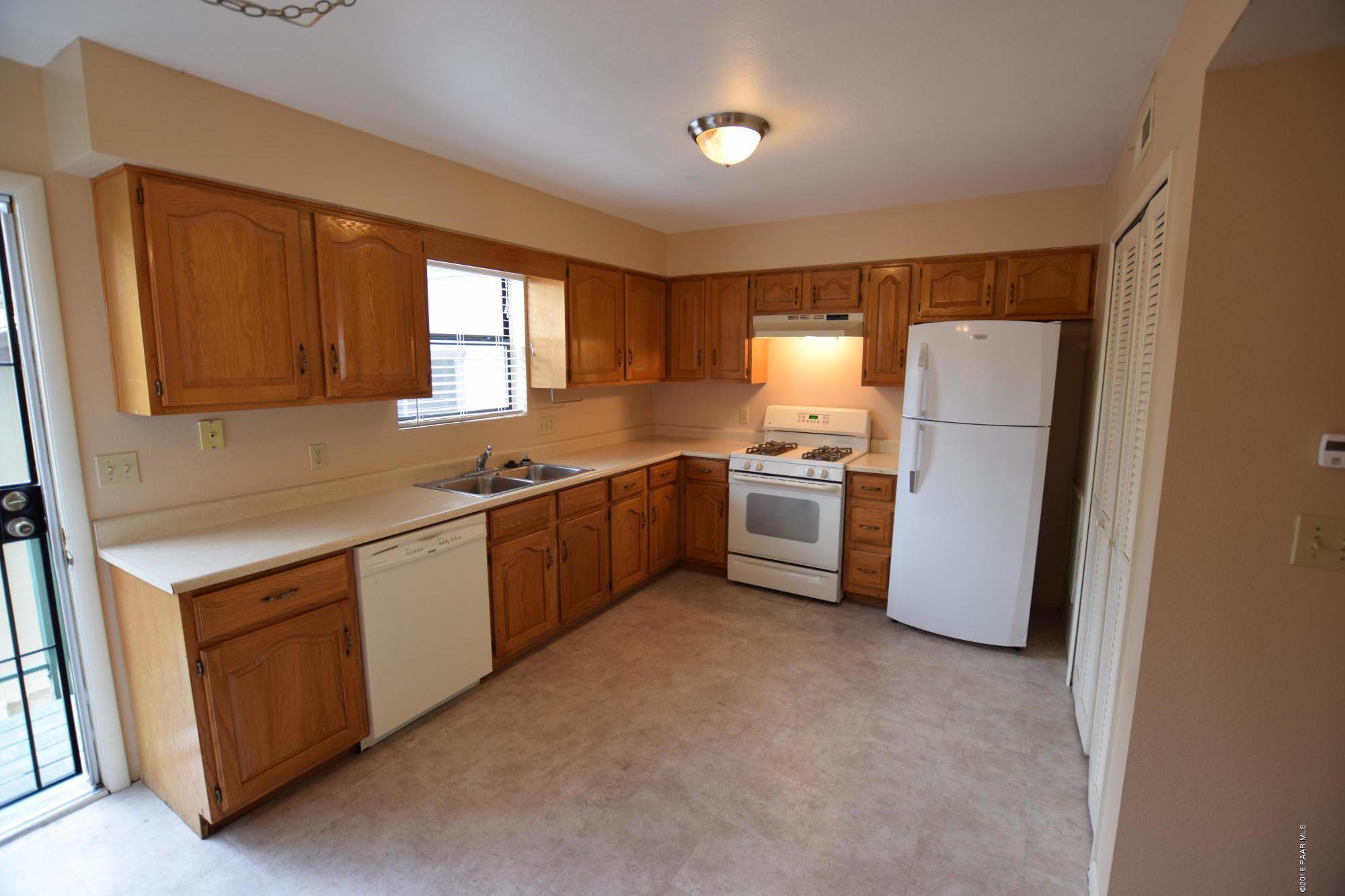 369 Rim Rock Circle, Unit 2 Prescott, AZ 86303 - Photo 3 of 12 Kitchen