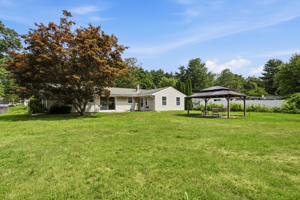 38 Ruthellen Road Chelmsford, MA 01824 - Photo 32 of 37 Gallery Image 32