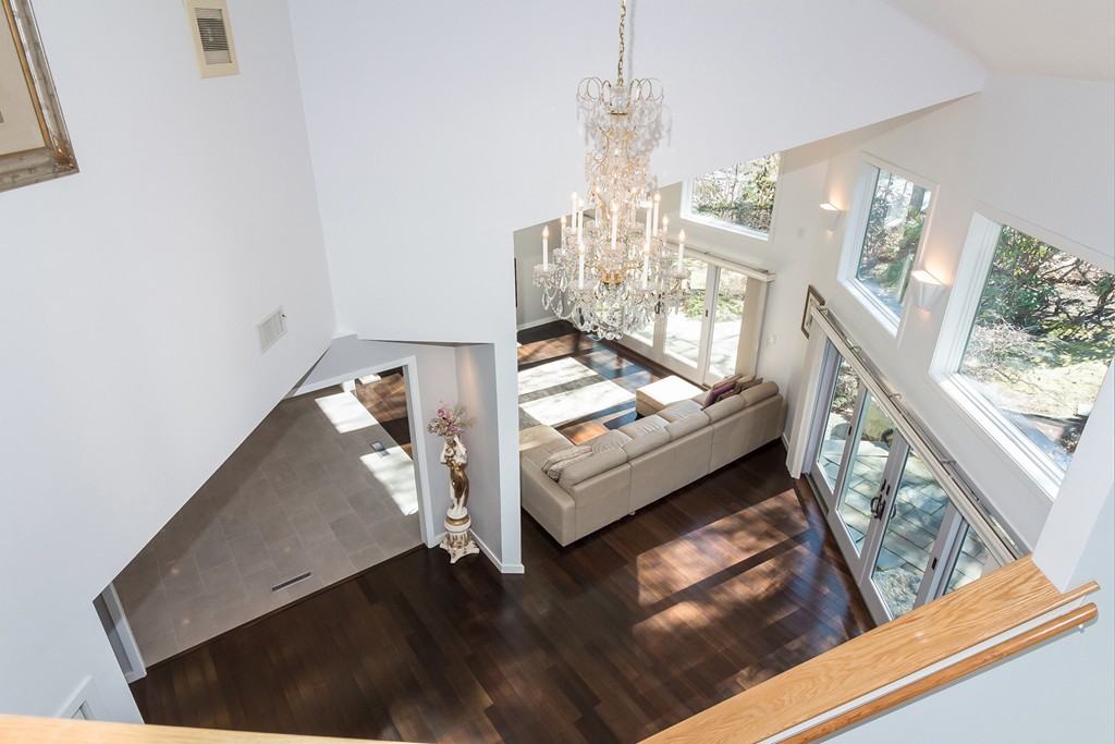 69 Crestwood Road Newton, MA 02465 - Photo 23 of 29 Gallery Image 23