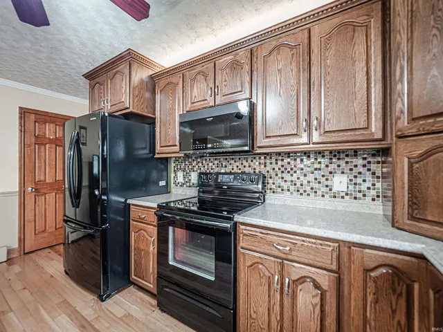 $279,900 | 6617 West Mill Road, Evansville, IN 47720