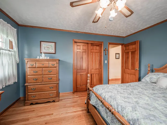 $279,900 | 6617 West Mill Road, Evansville, IN 47720