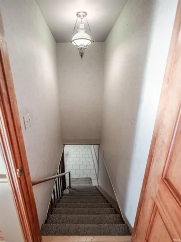 $279,900 | 6617 West Mill Road, Evansville, IN 47720