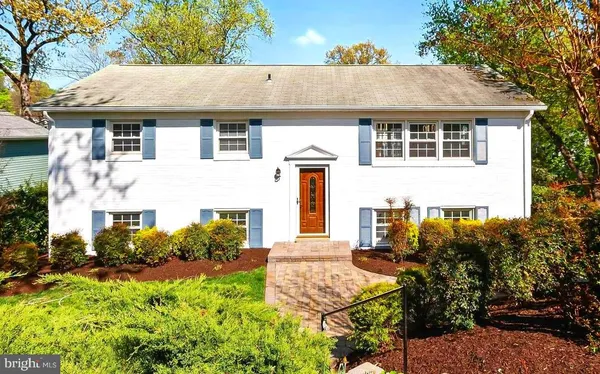 $749,900 | 6019 Marilyn Drive, Alexandria, VA 22310