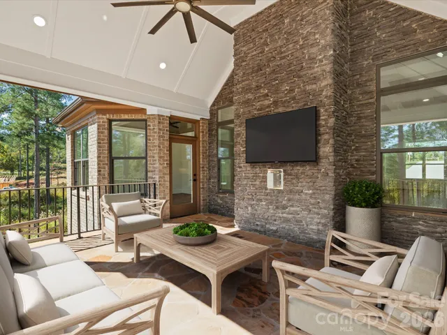 $994,999 | 2024 Jumping Run, Connelly Springs, NC 28612