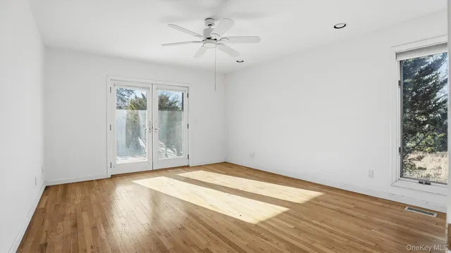 $2,095,000 | 103 Middle Pond Road, Southampton, NY 11968