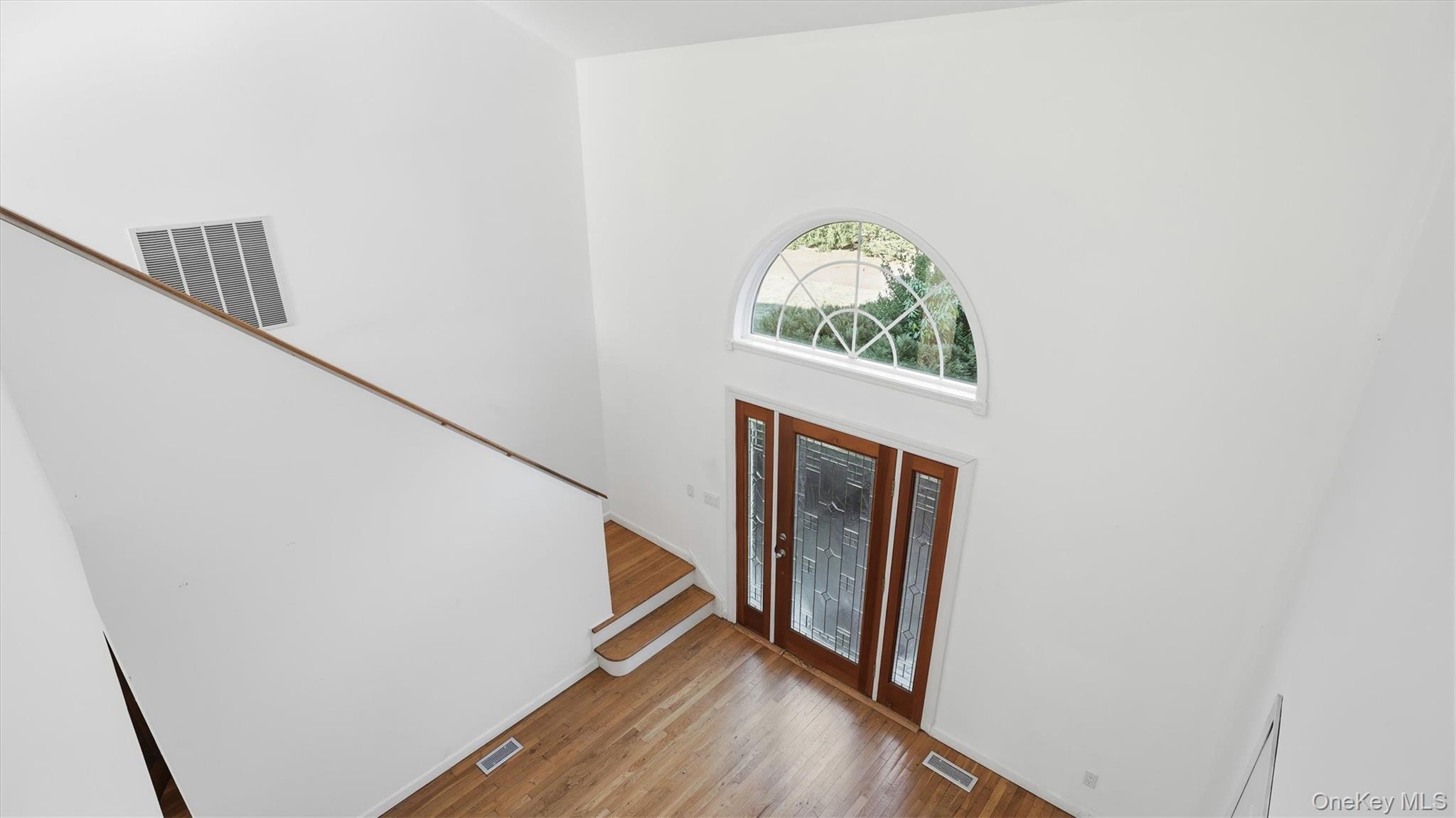 103 Middle Pond Road Southampton, NY 11968 - Photo 16 of 33