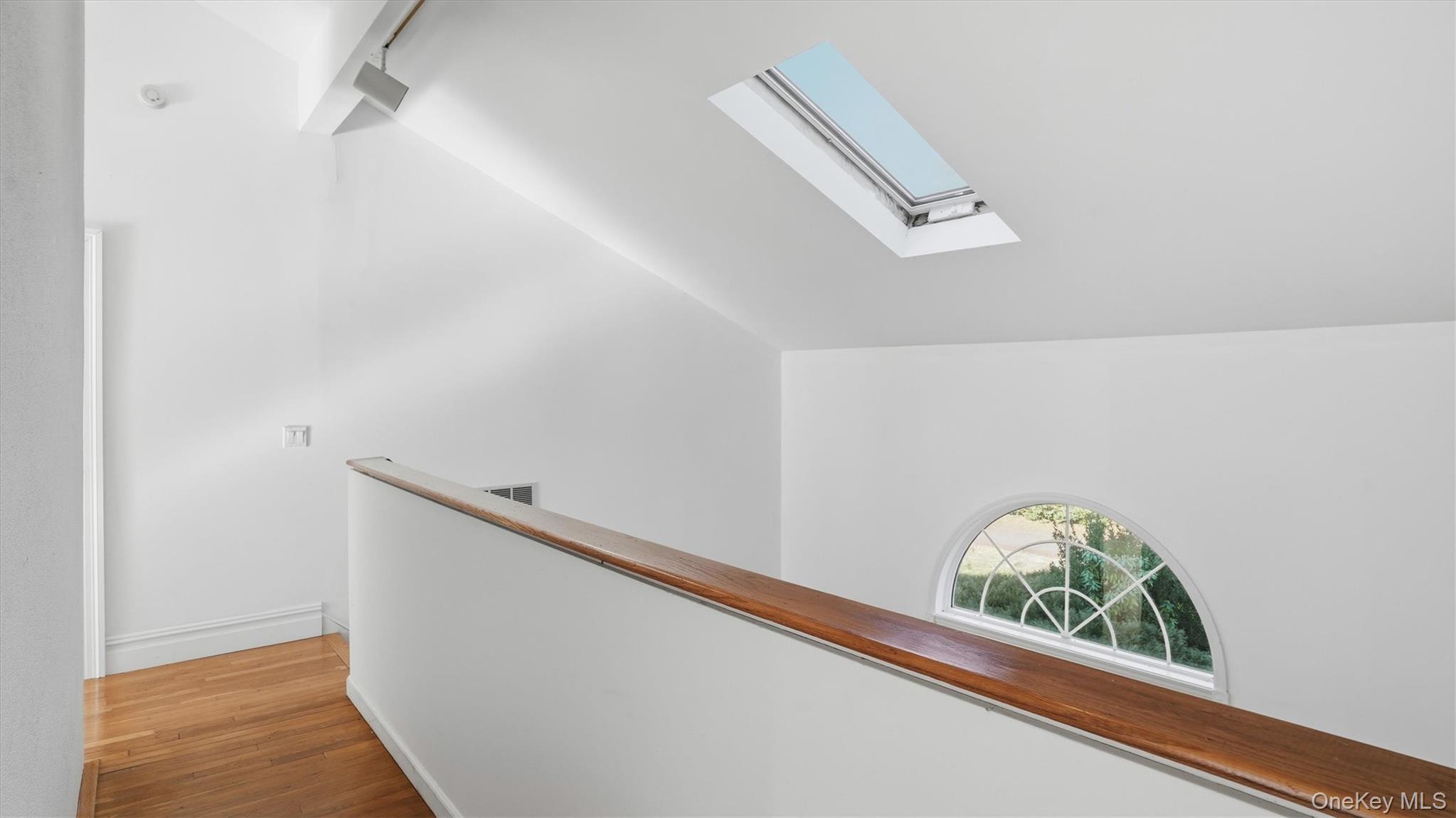 103 Middle Pond Road Southampton, NY 11968 - Photo 17 of 33