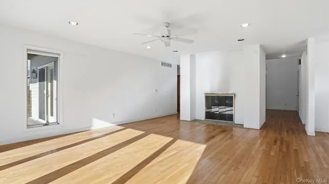 $2,095,000 | 103 Middle Pond Road, Southampton, NY 11968